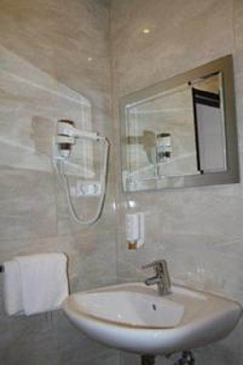 Concorde Ascot Hotel